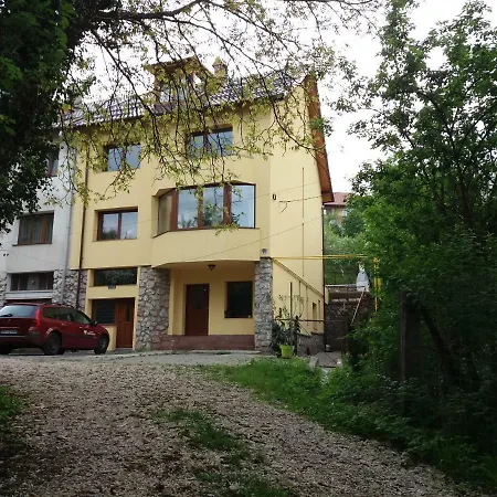 Guest house Liana 3*