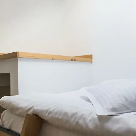 Liana Guest house